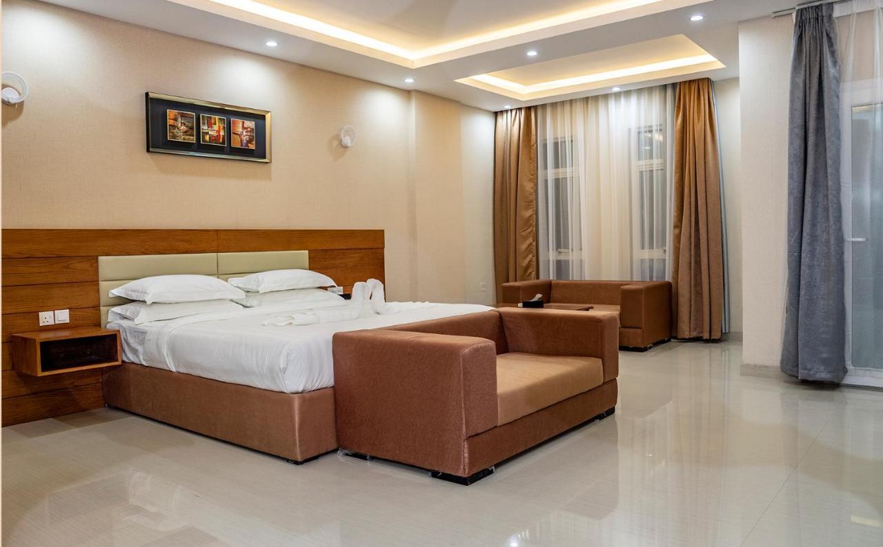 Red-5 - Al Safa Suites ซาลาลาห์ ภายนอก รูปภาพ